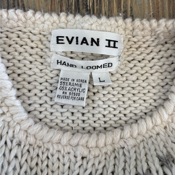 Vtg Evian II Hand Loomed Knit Sleeveless Sweater Vest L White Multi Snowflakes - Picture 3 of 10
